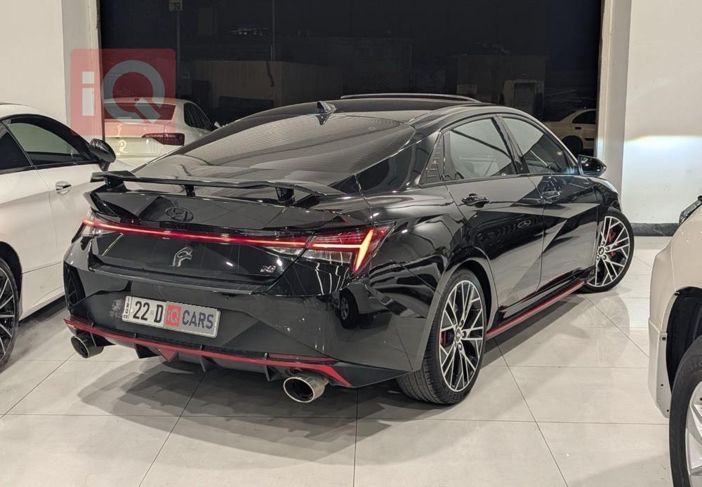 هیۆندای ئەلەنترا